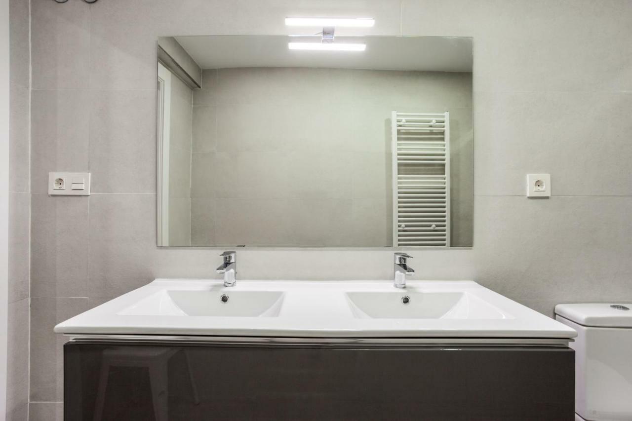 Apartamentos Reina Isabel Grenada Zewnętrze zdjęcie